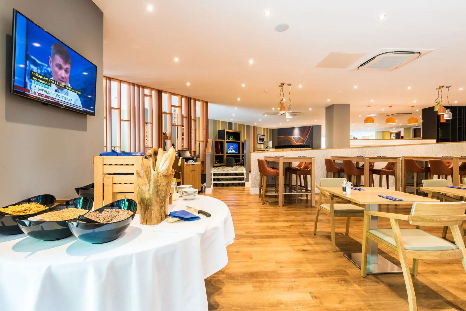 Holiday Inn Lancaster by IHG