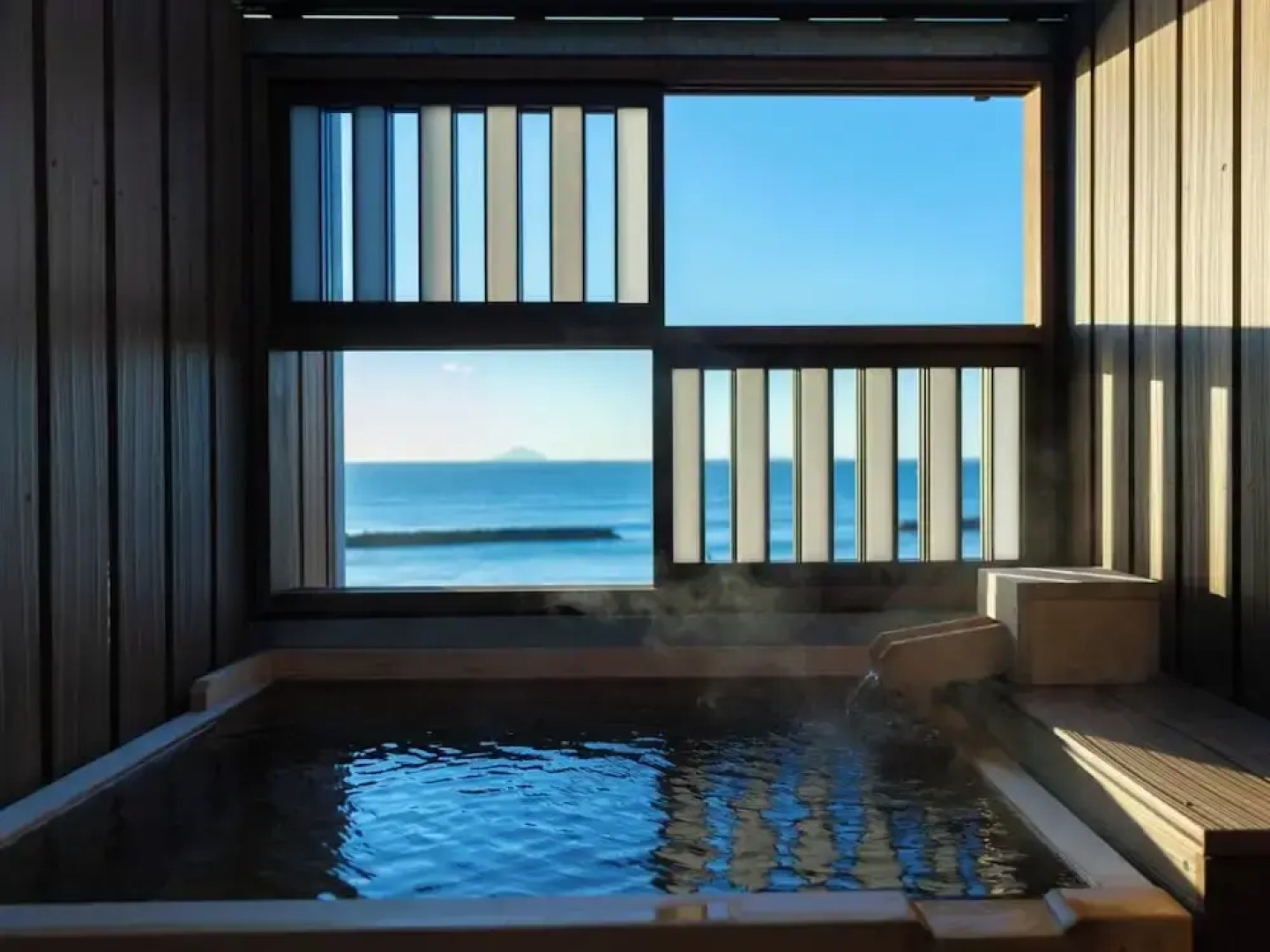 Isoarukinoyuyado Ushiogumo