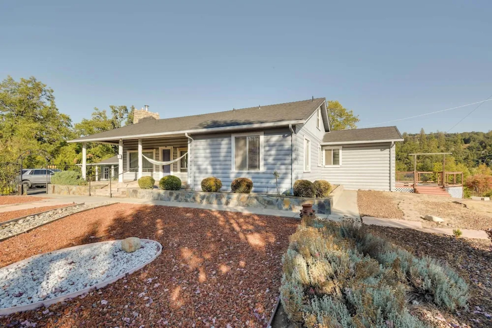 Waterfront Mariposa Vacation Rental w/ Hot Tub