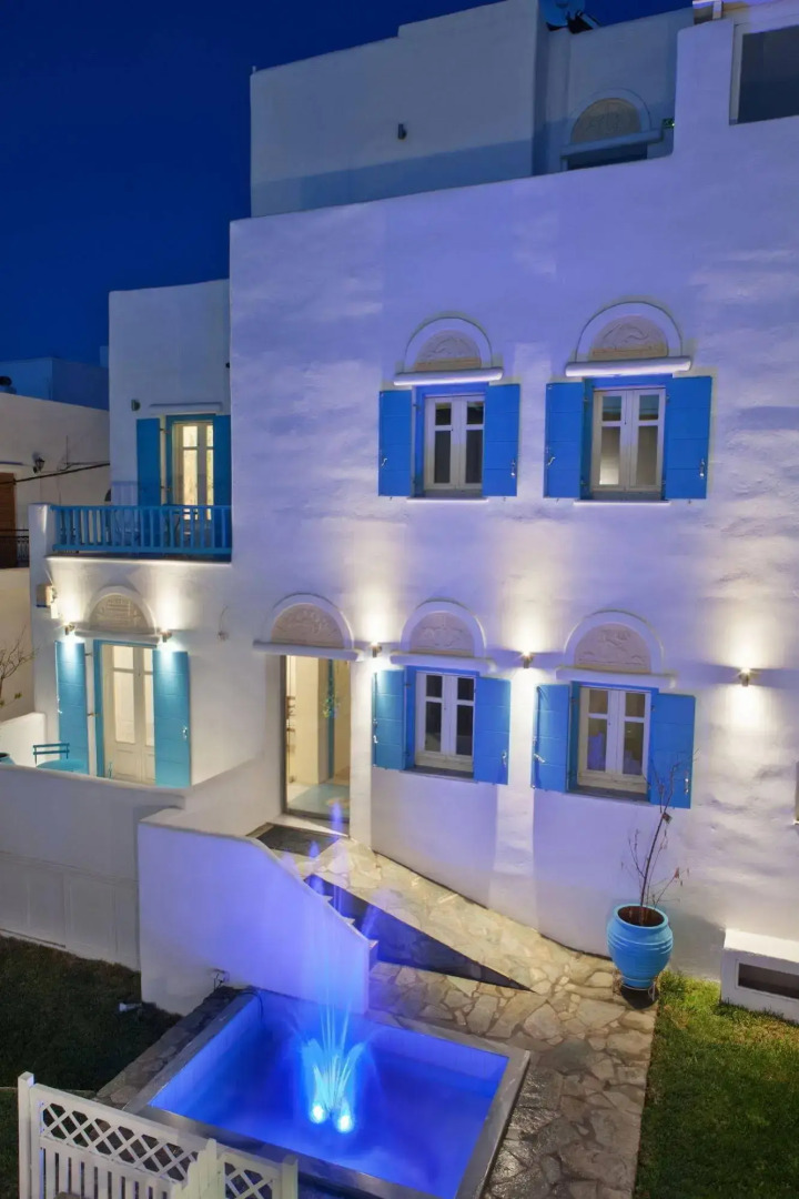 Tinos Aqua Palazzo