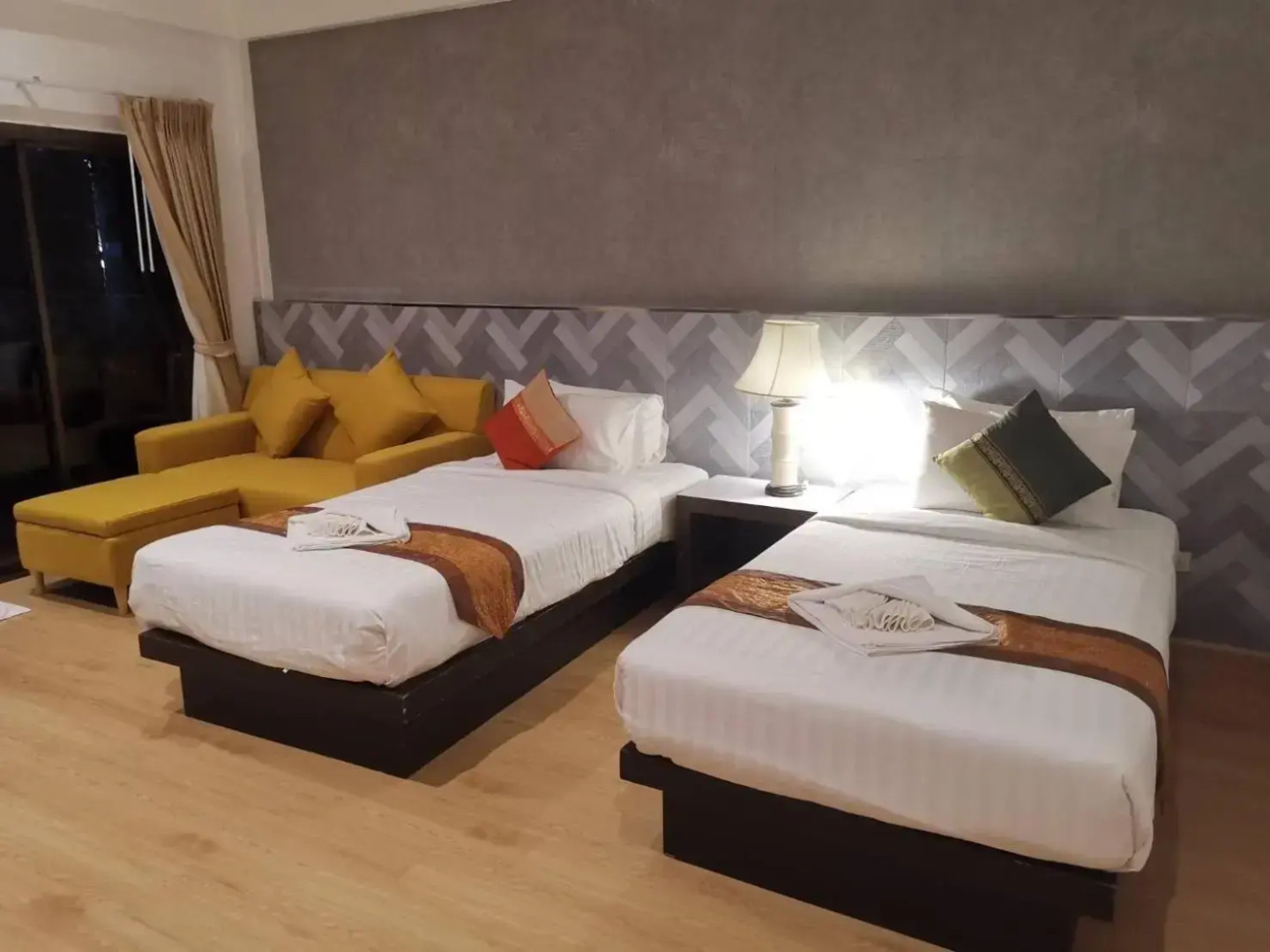 Prasarnsook Villa Beach Resort (SHA Extra Plus)