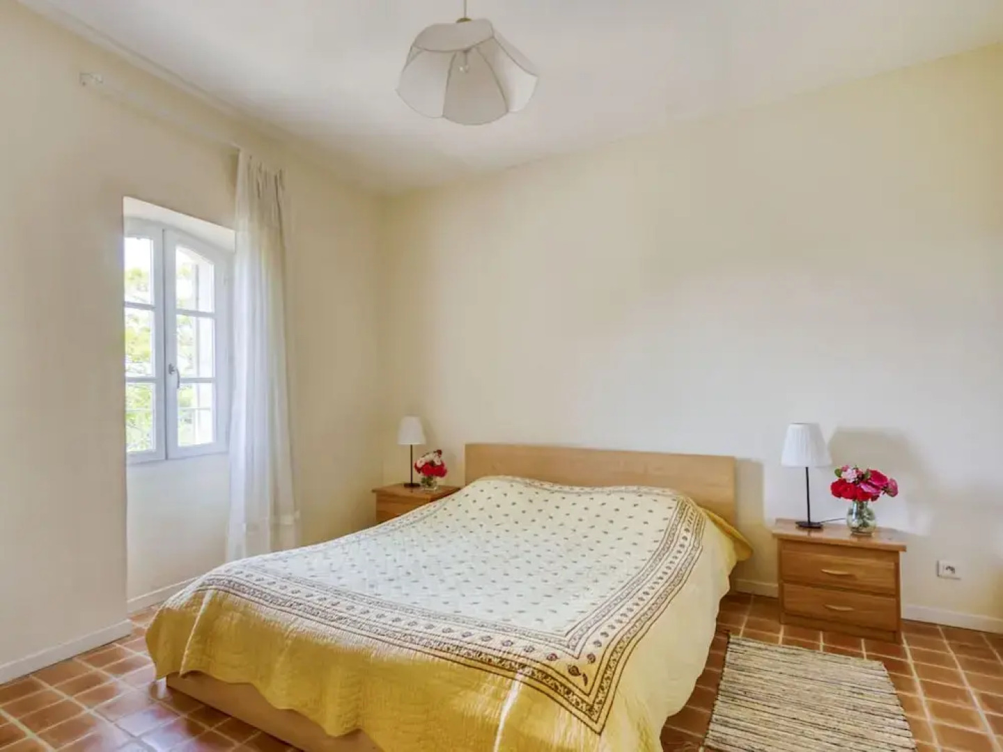 Quaint Holiday Home in Rustrel With Swimming Pool