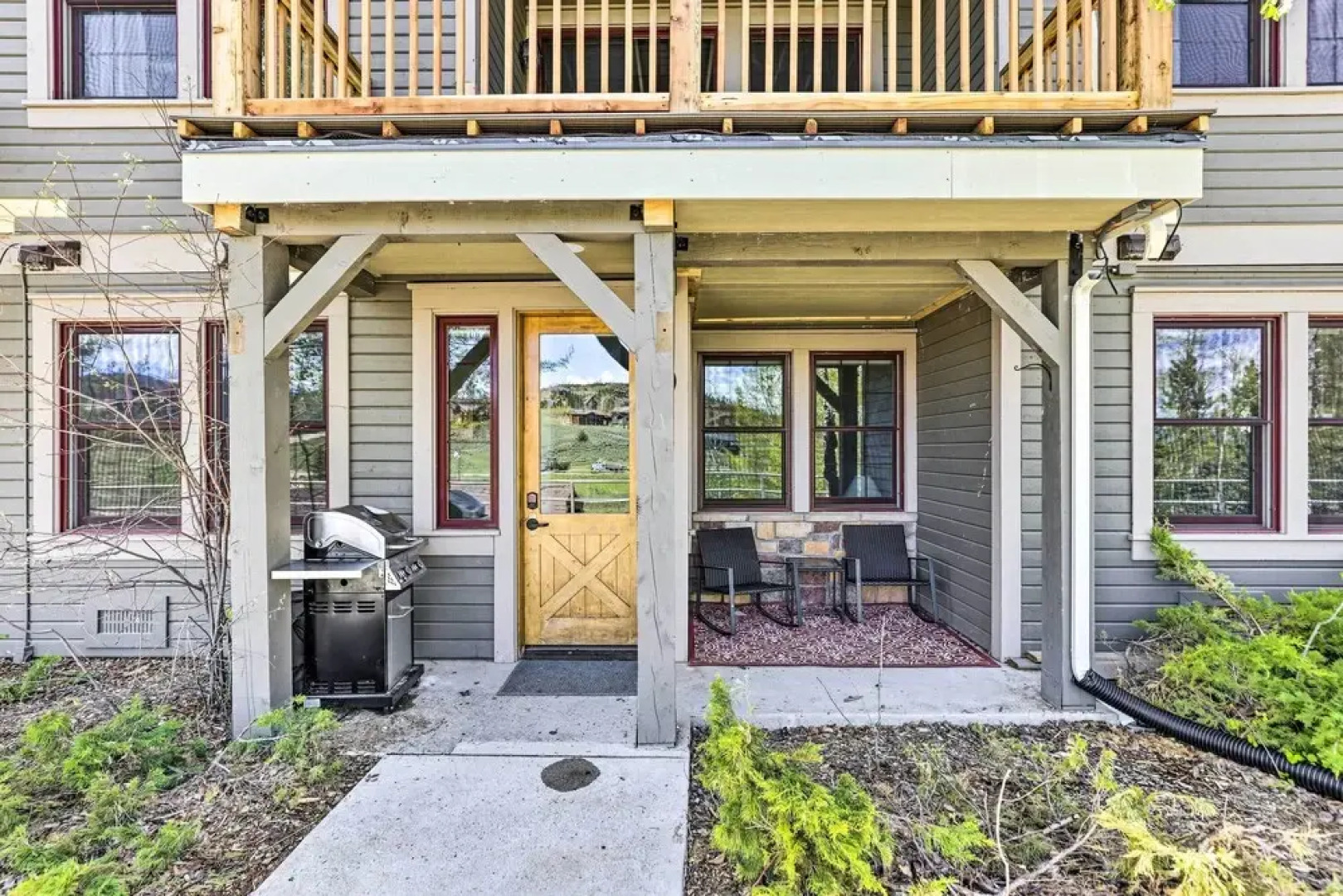 Idyllic Condo w/ Grill < 1 Mi to Granby Ranch