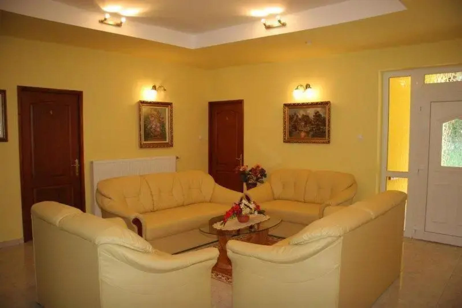 Korona Apartmanház
