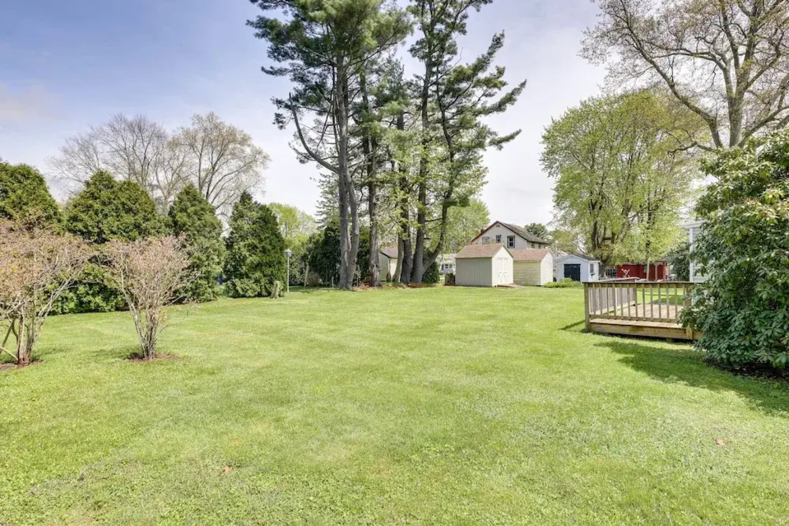 Charming Old Saybrook Home: Half-mi to Sand & Sea!