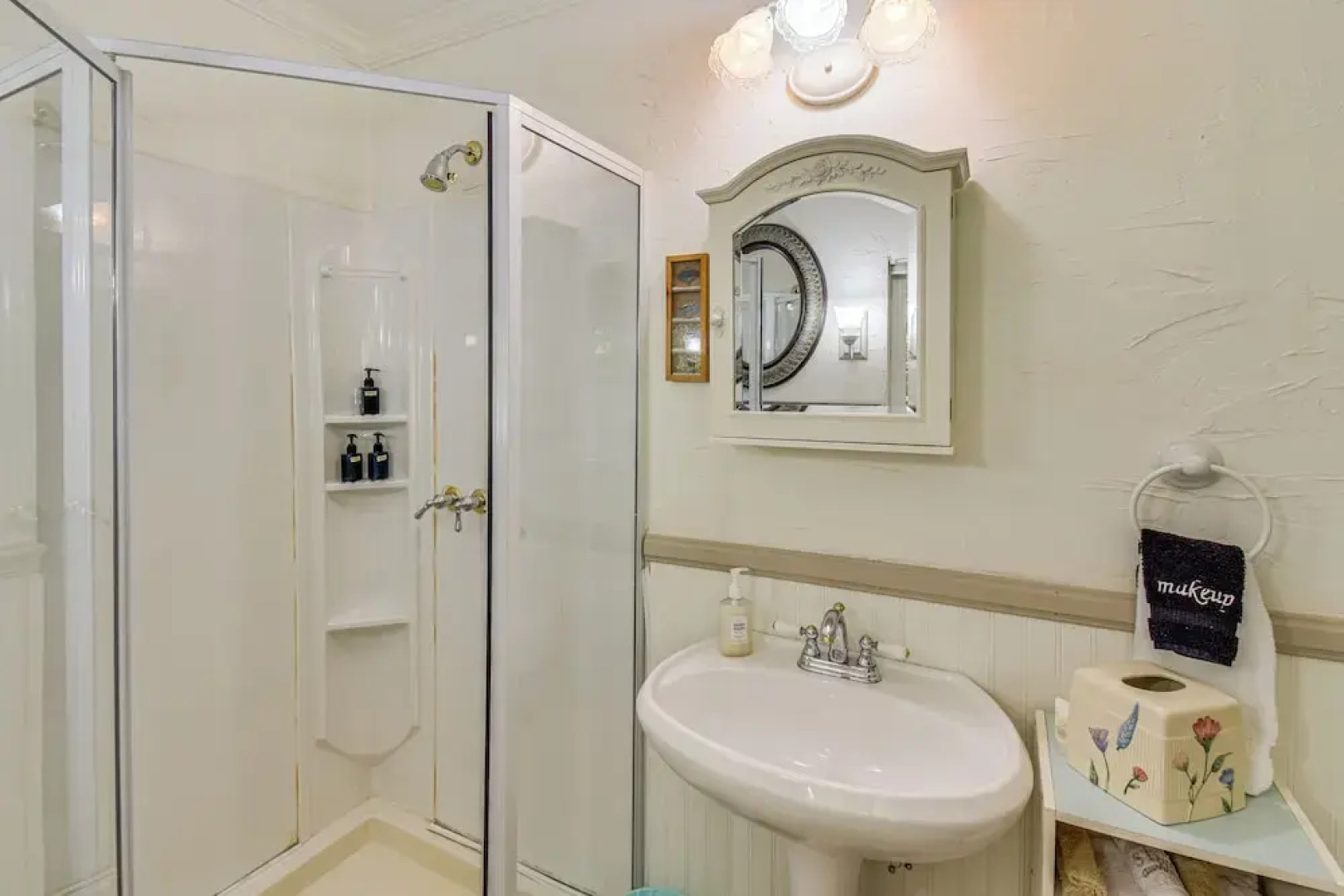 Peaceful Groveland Home w/ Deck + Fire Pit!