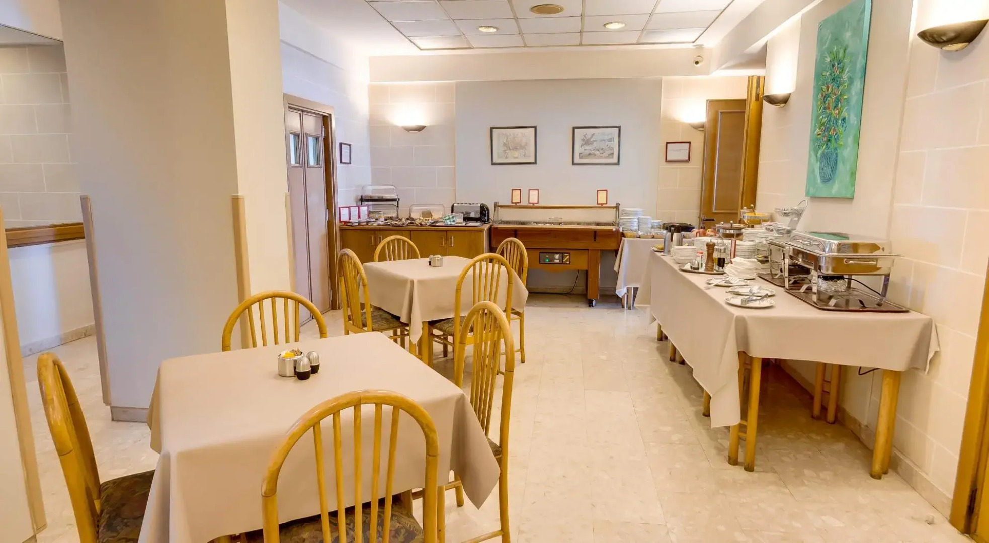 Sliema Chalet Hotel