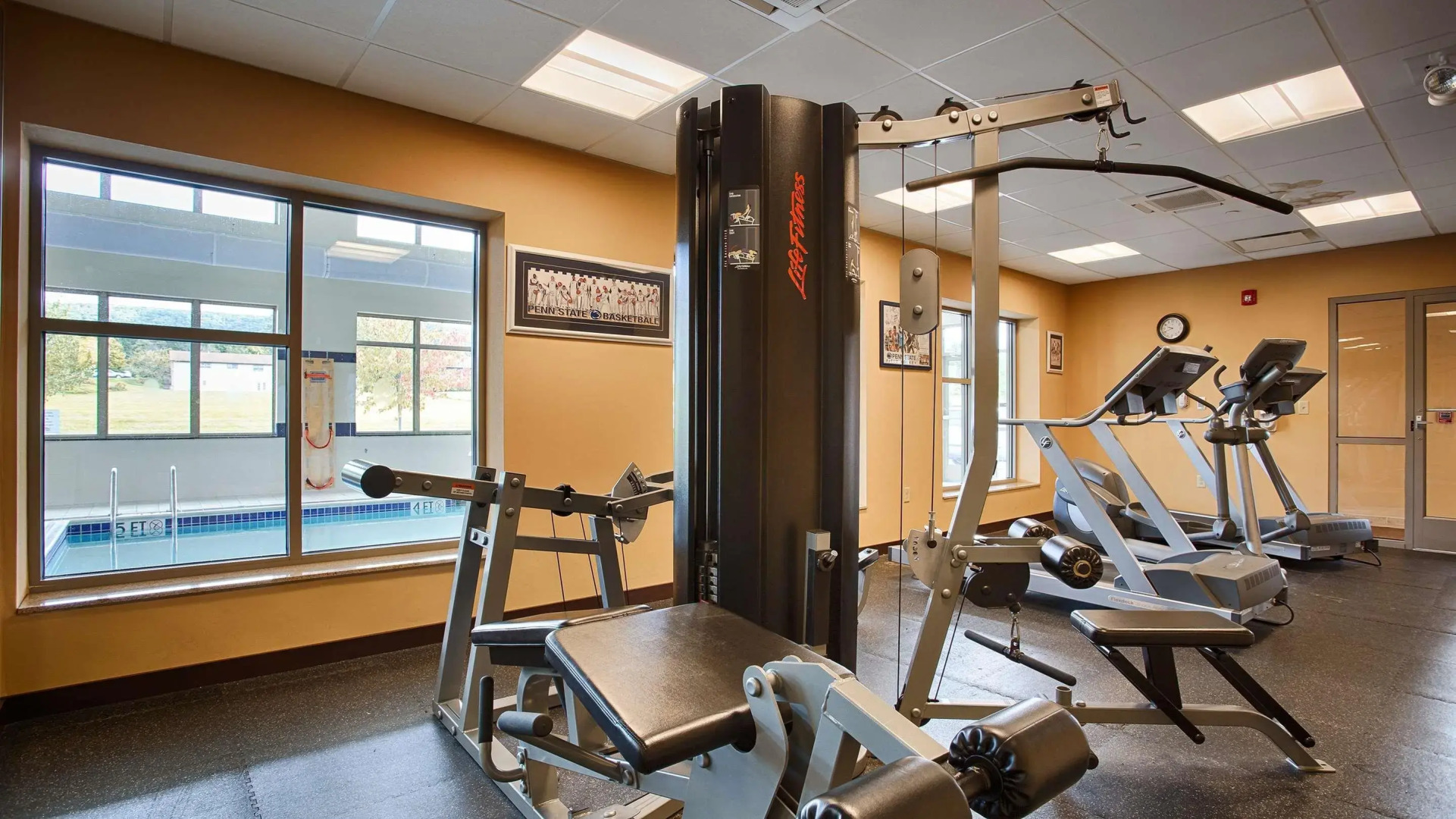 Best Western Plus University Park Inn & Suites