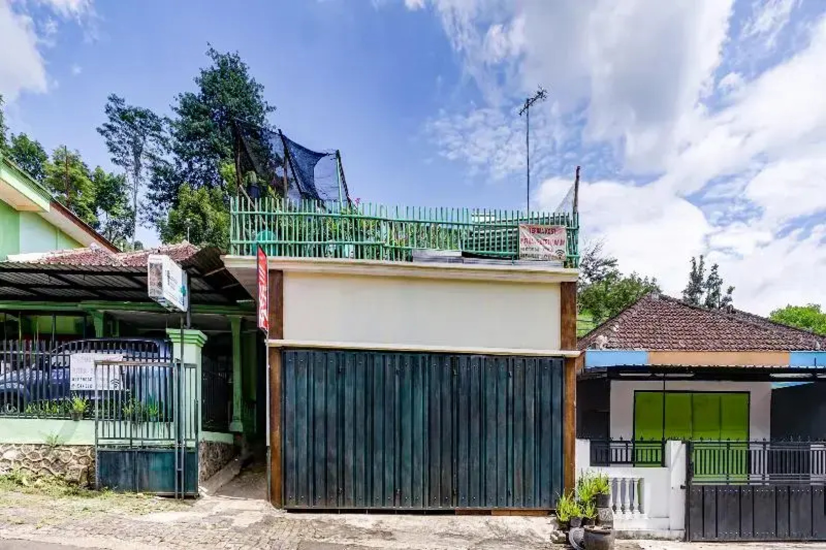 OYO 90879 Ara Predator Funpark