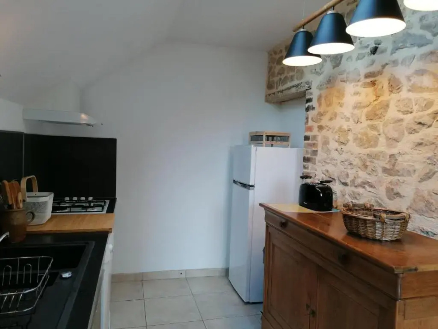 Gîte Sainte-Suzanne-et-Chammes, 4 pièces, 6 personnes - FR-1-600-151