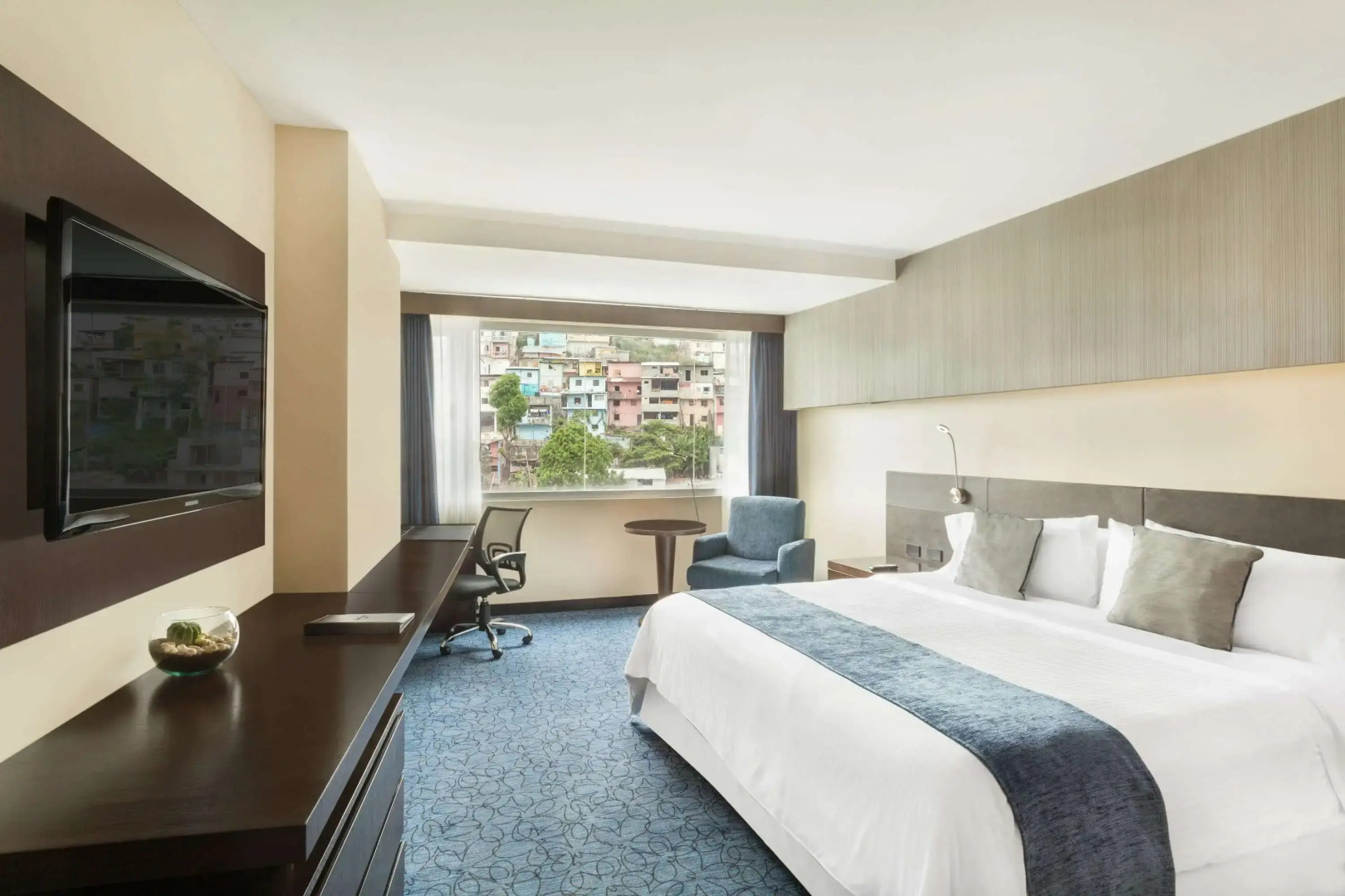 Wyndham Guayaquil Puerto Santa Ana