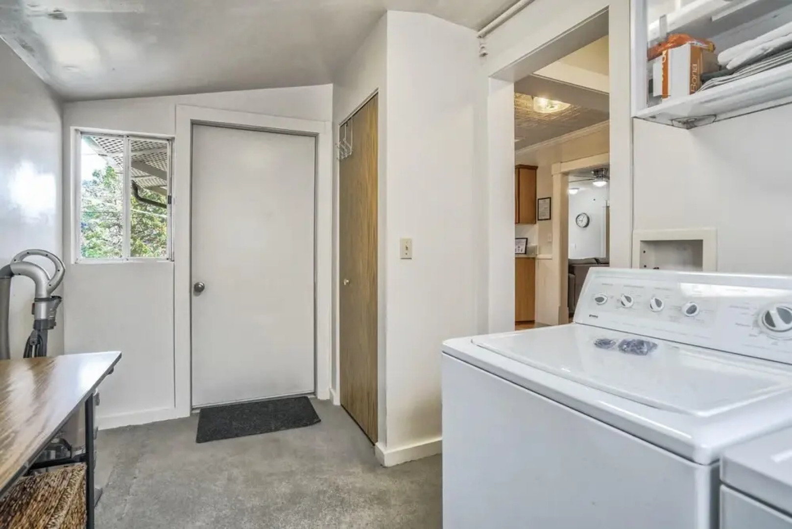 1BR Quiet Neighborhood & Nearby Parks