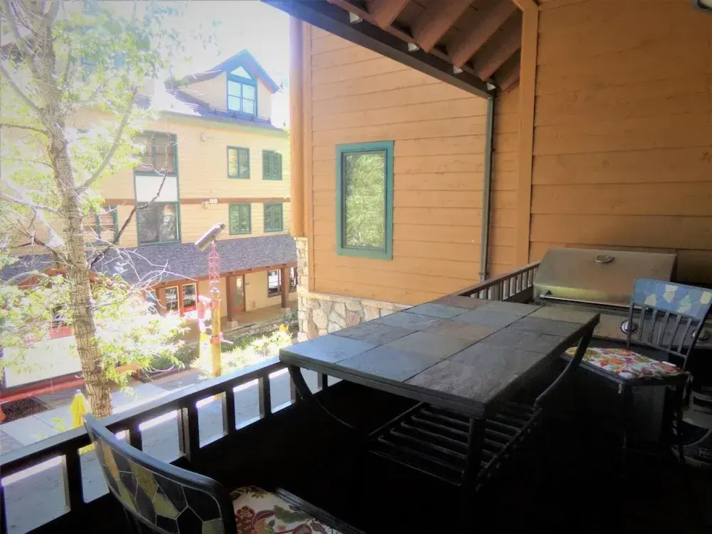 Arapahoe Lodge 1 Bed 2 Bath Aljd