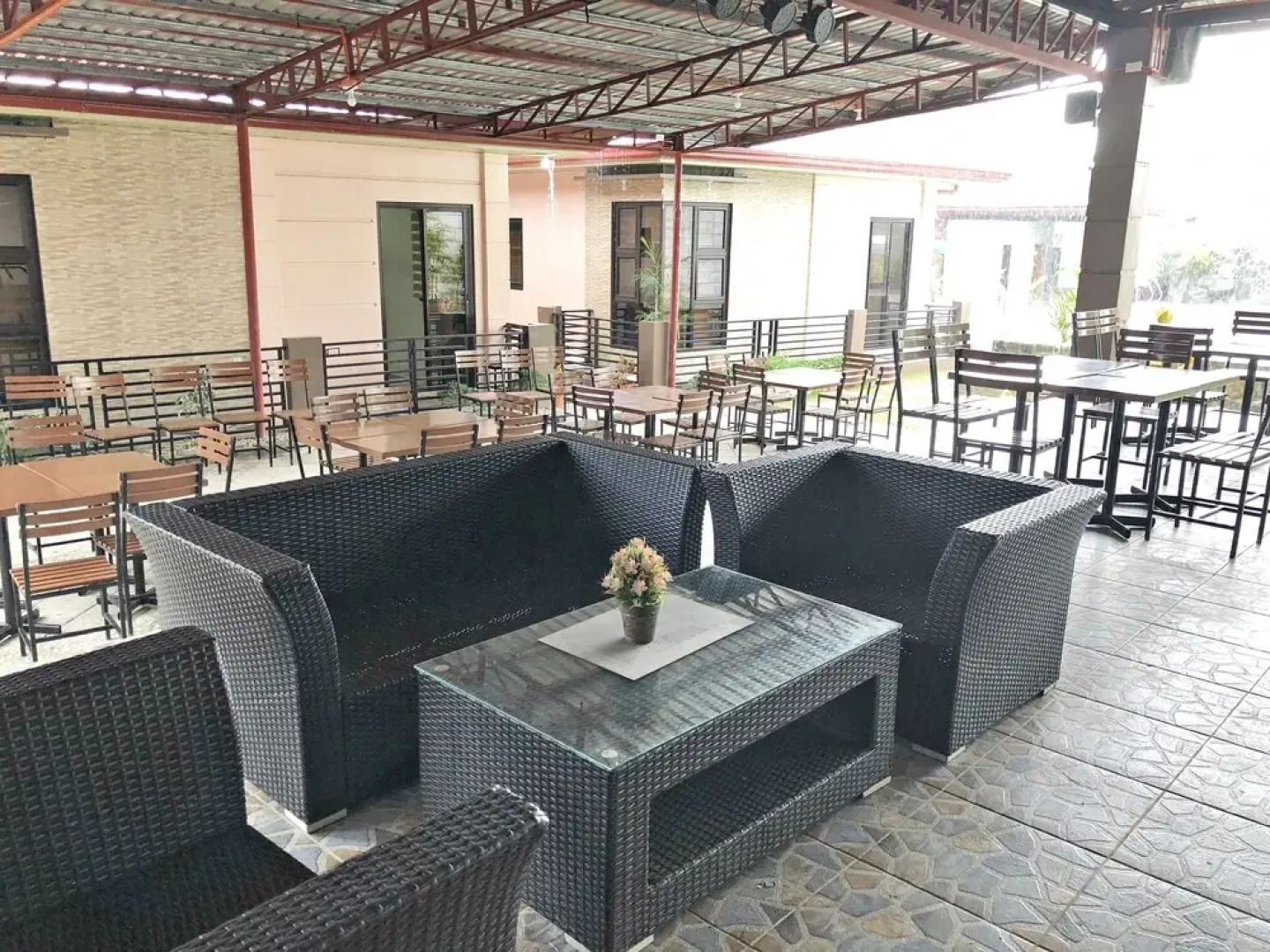 Leyvonne Resort & Events Place