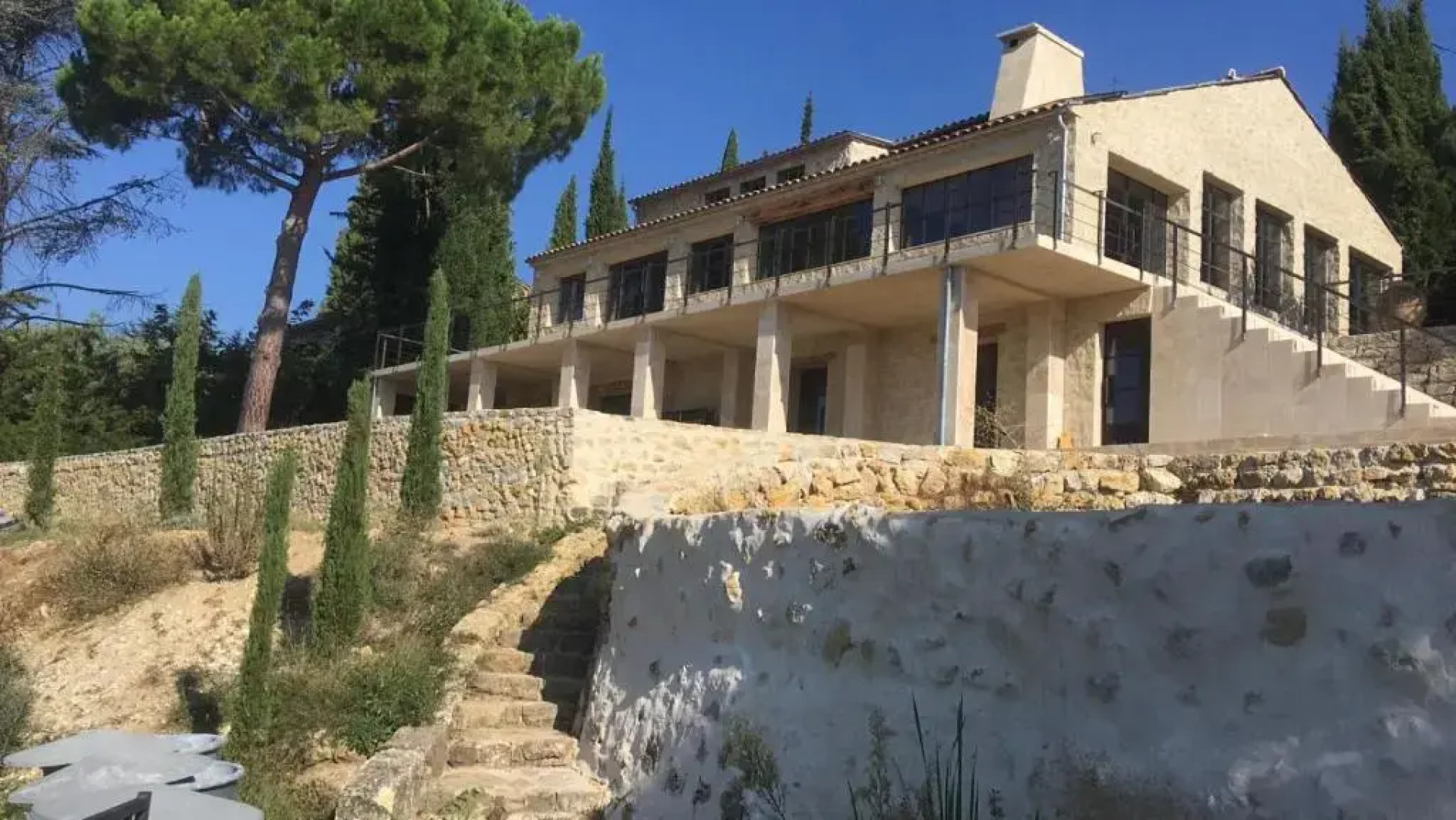 The Scandinavian Bastide, sleeps up till 12, extra guest house sleeps 4