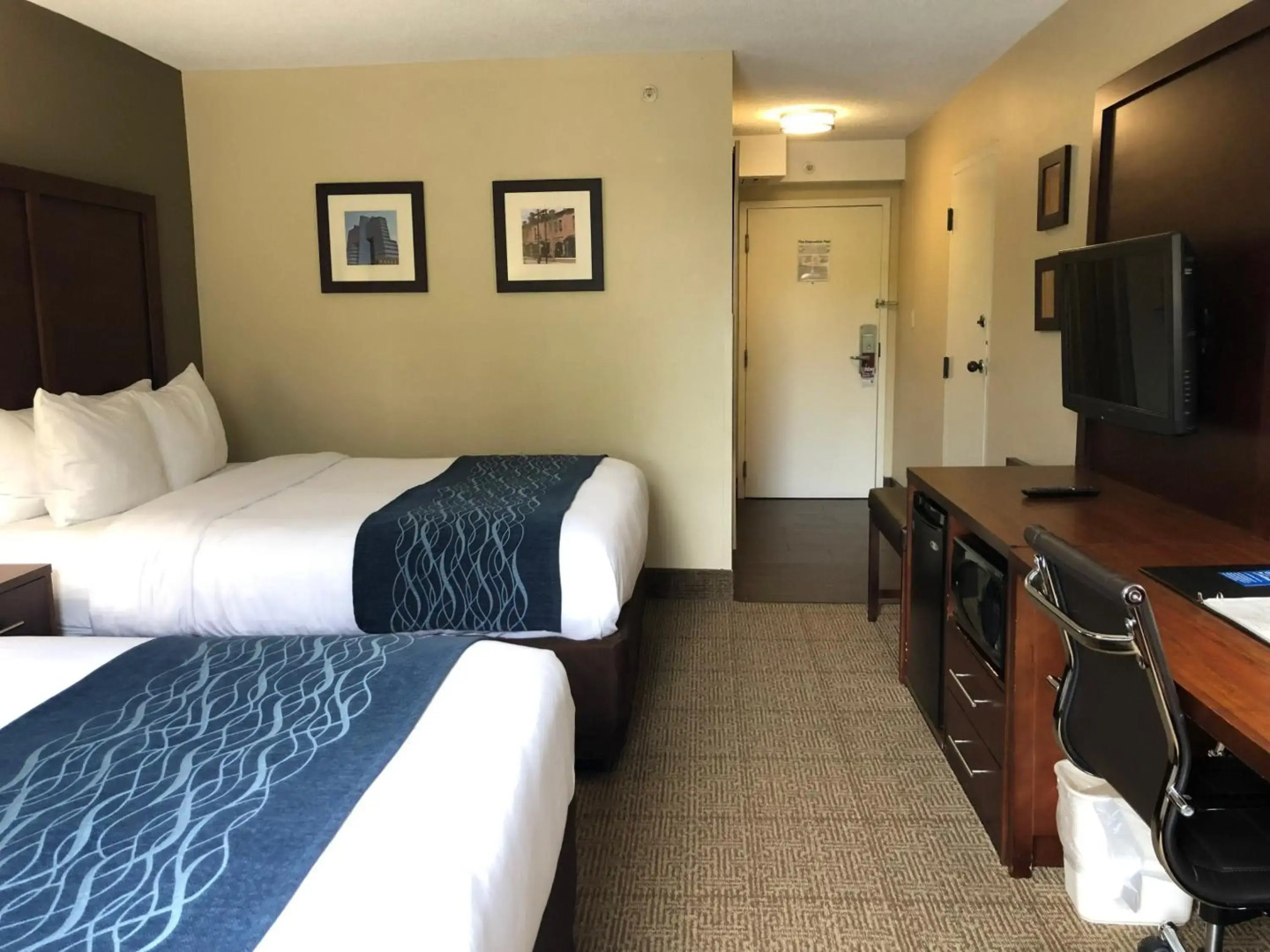 Comfort Inn & Suites Durham near Duke University
