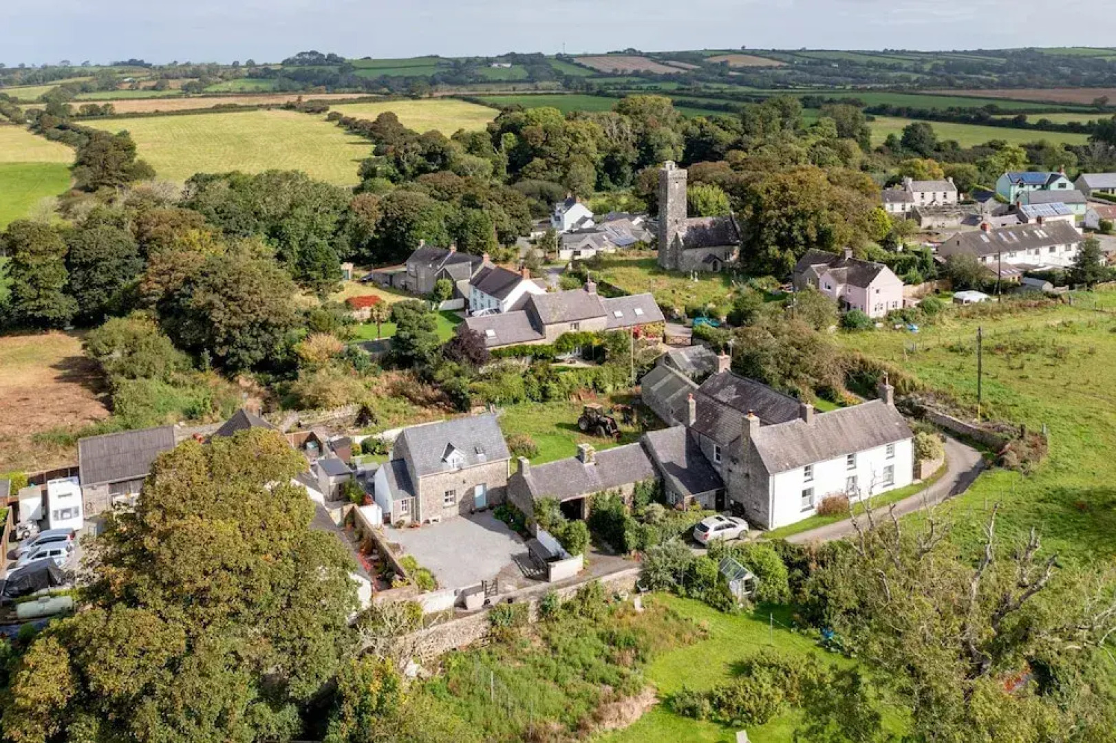 Two Hoots - Peaceful Cottage Rural Views