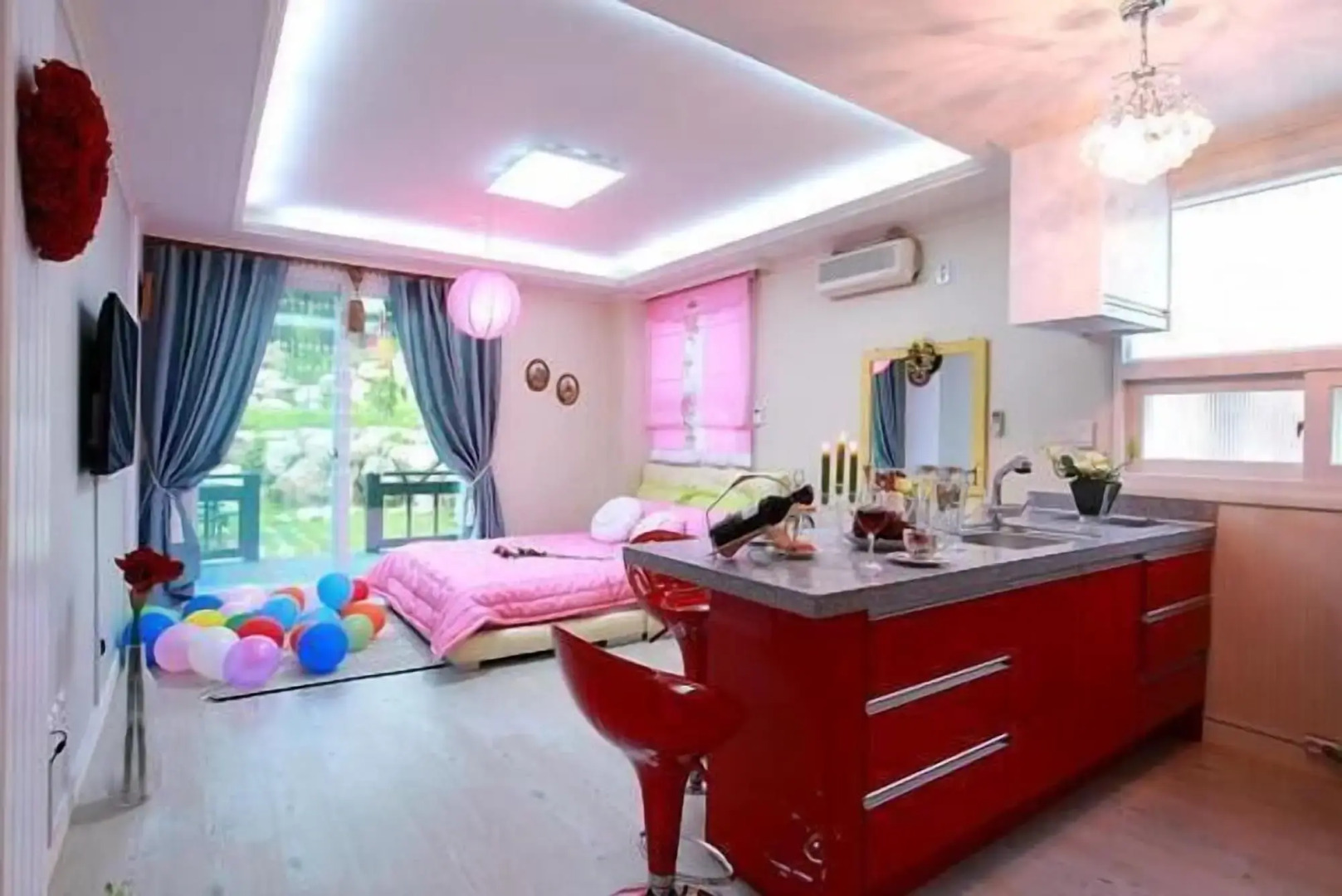 Bellus Rose Pension Hotel