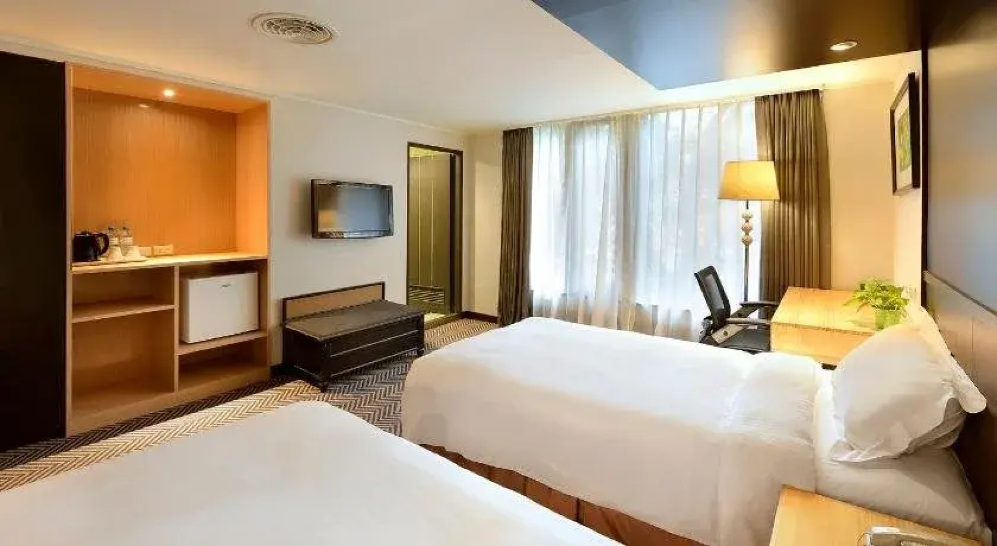 Green Garden Apartments