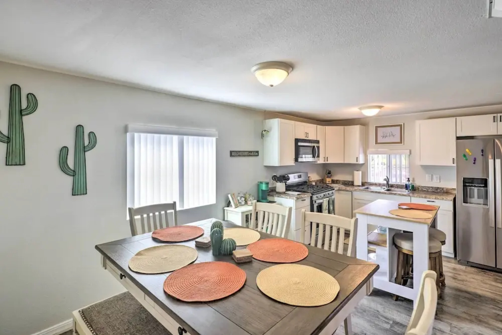 Updated Escape w/ Game Room 1 Block to River!