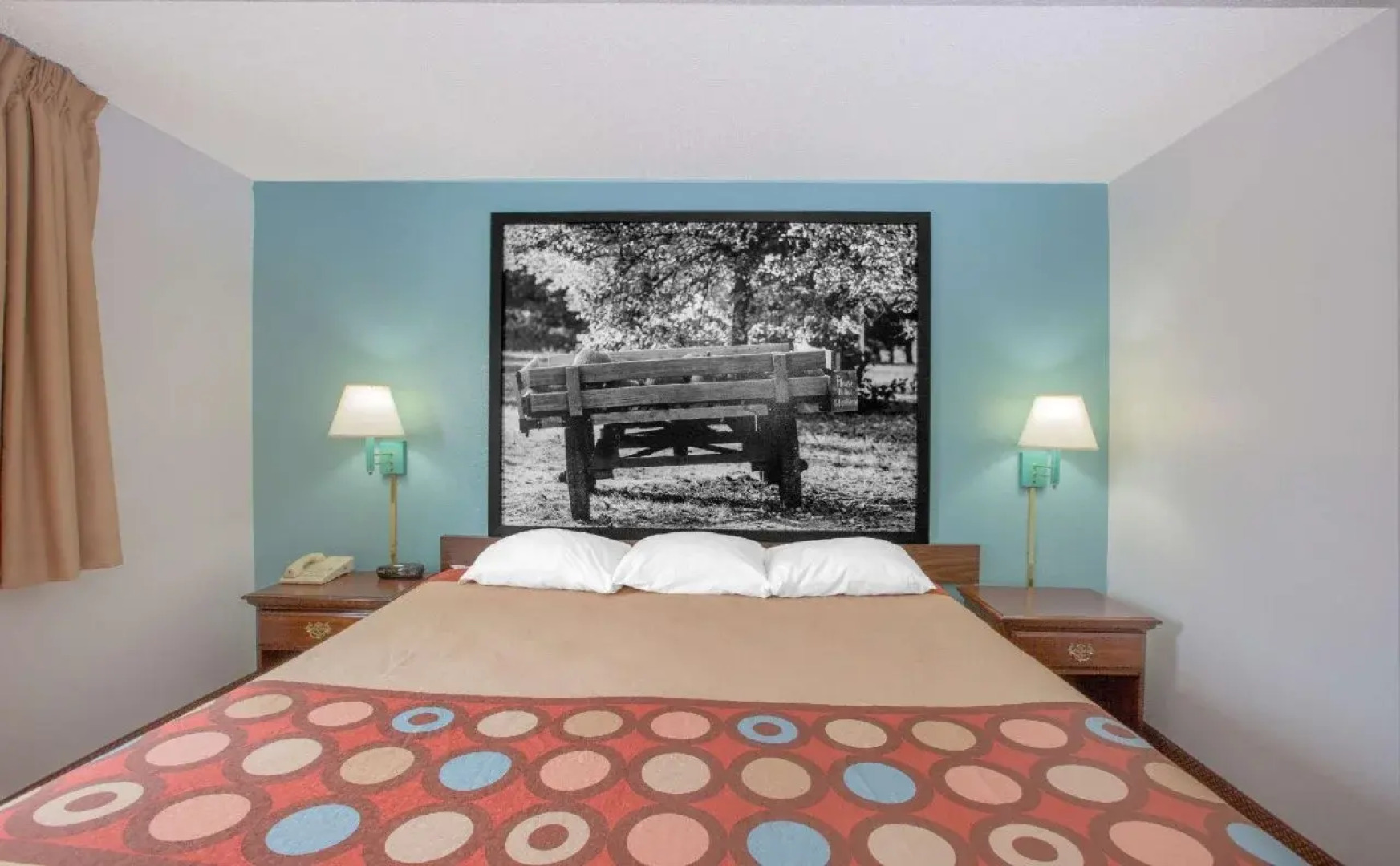 Rodeway Inn near I-35 Lamoni