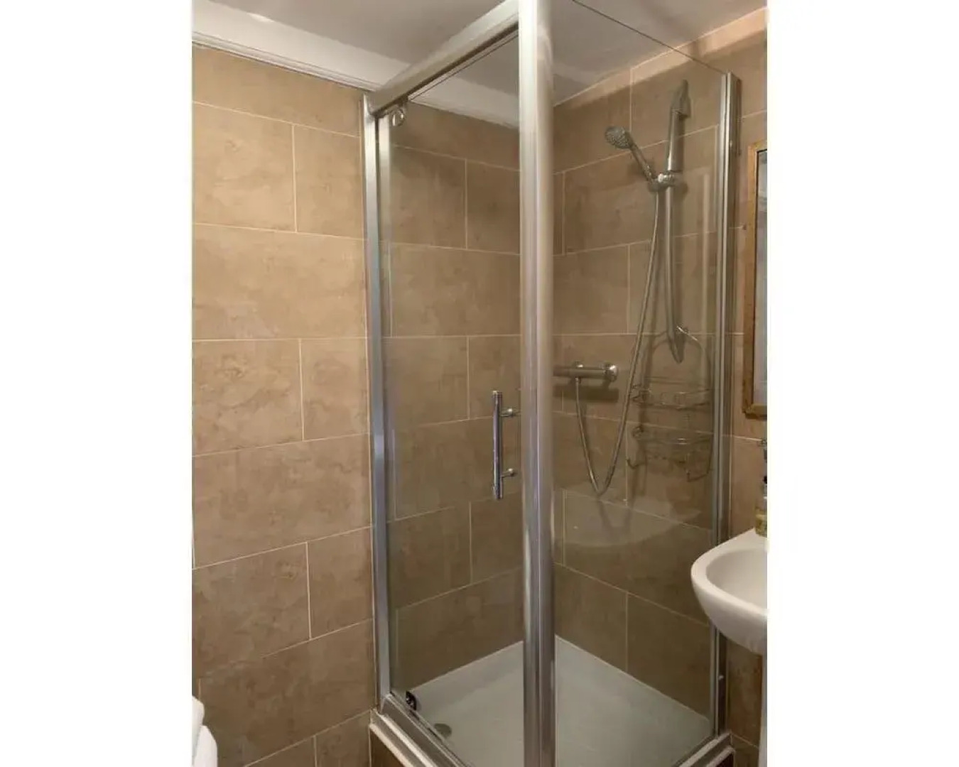 Wheatacre White Lion