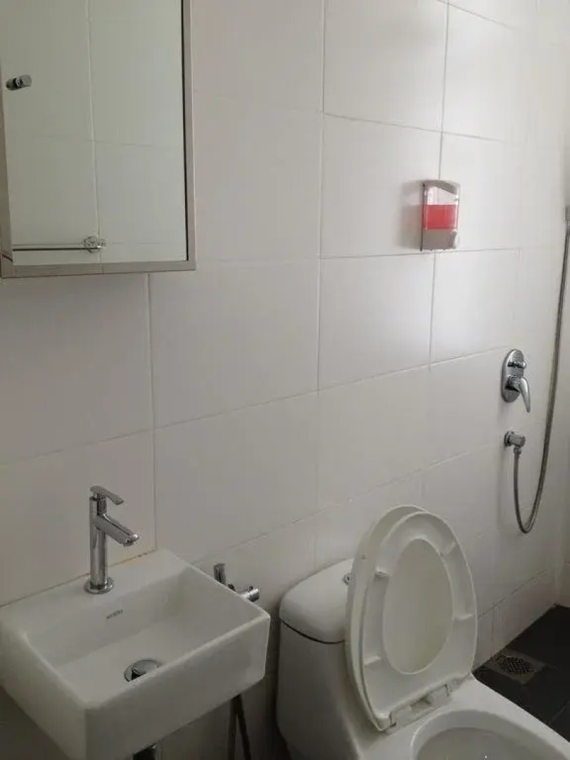 White House Cubical Hotel