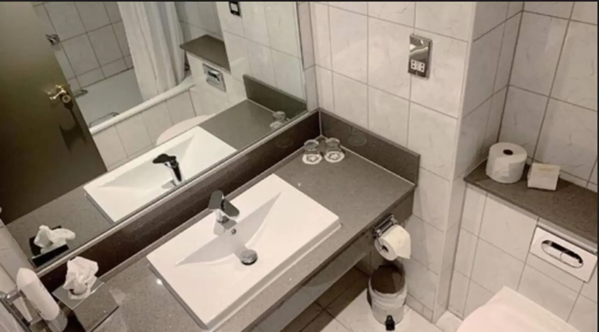 Maldron Hotel Newlands Cross