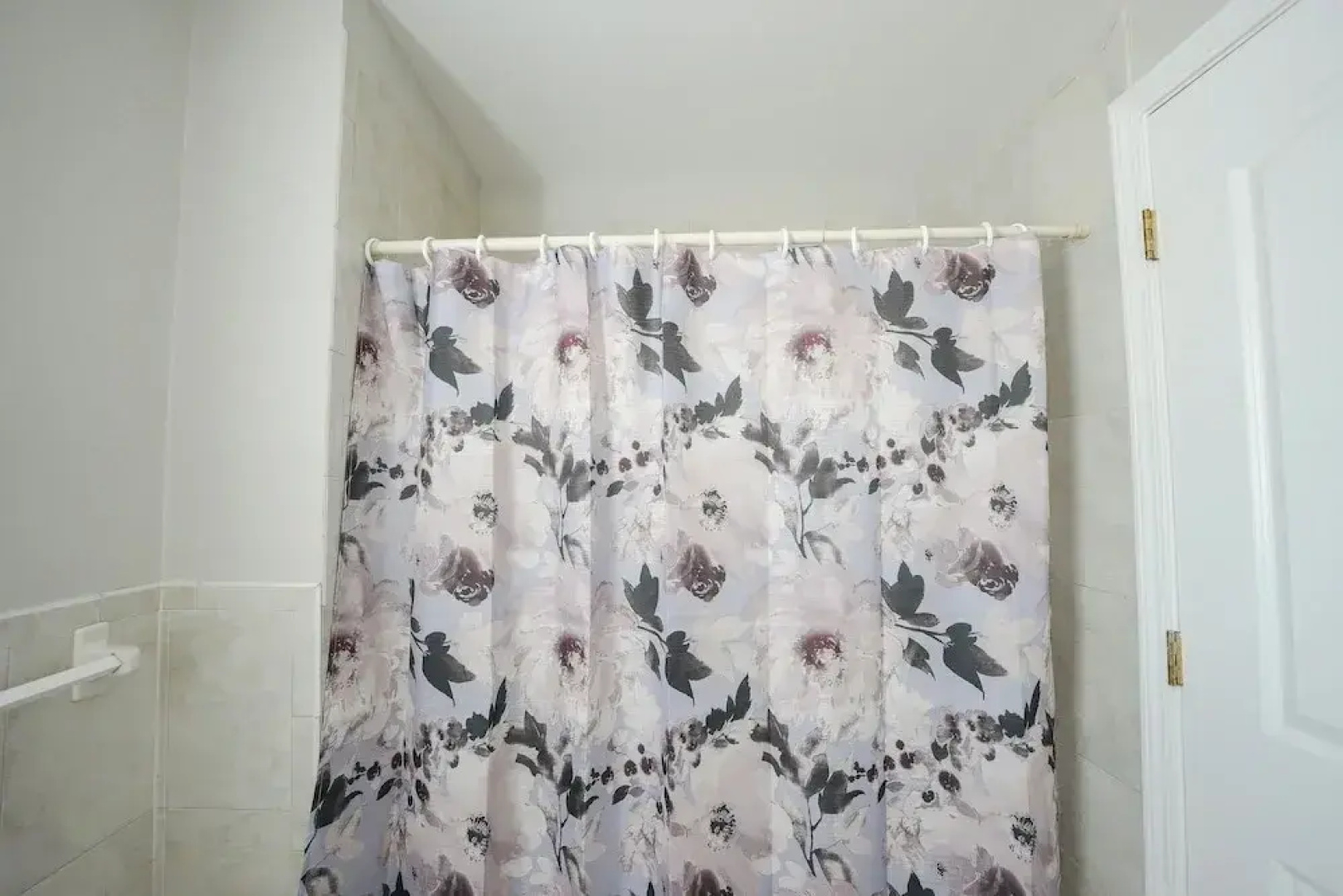 Newark Liberty Gem Brick House - Apt 3