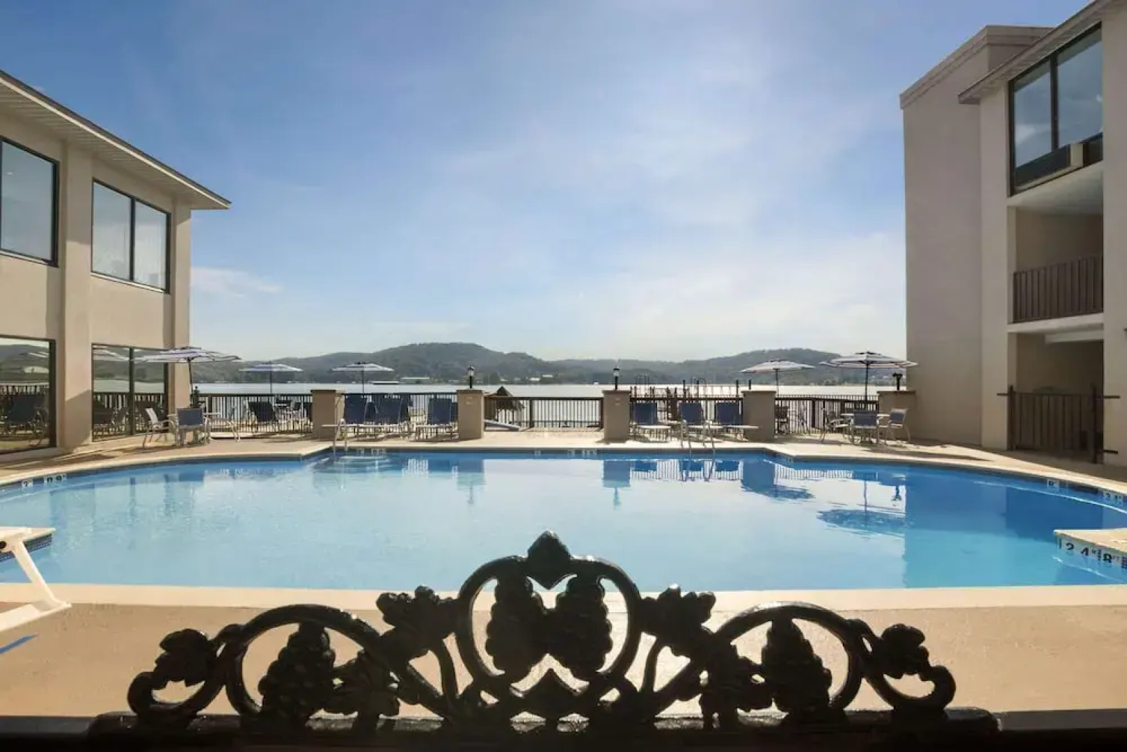 Holiday Inn Lake Guntersville