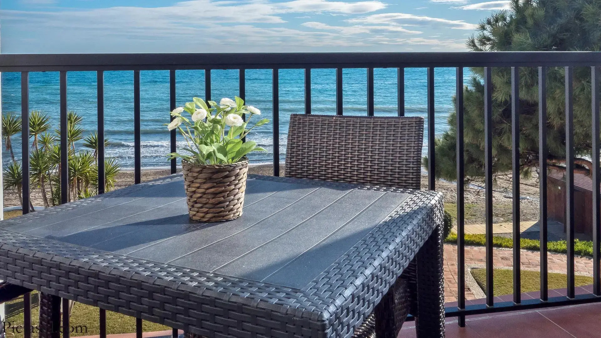 Lovely, modern beachfront duplex - Doña Lola - Mijas Costa - CS148