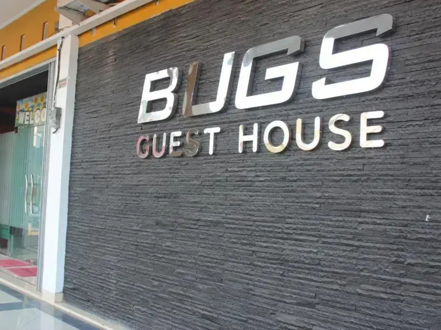 Bugs Guesthouse
