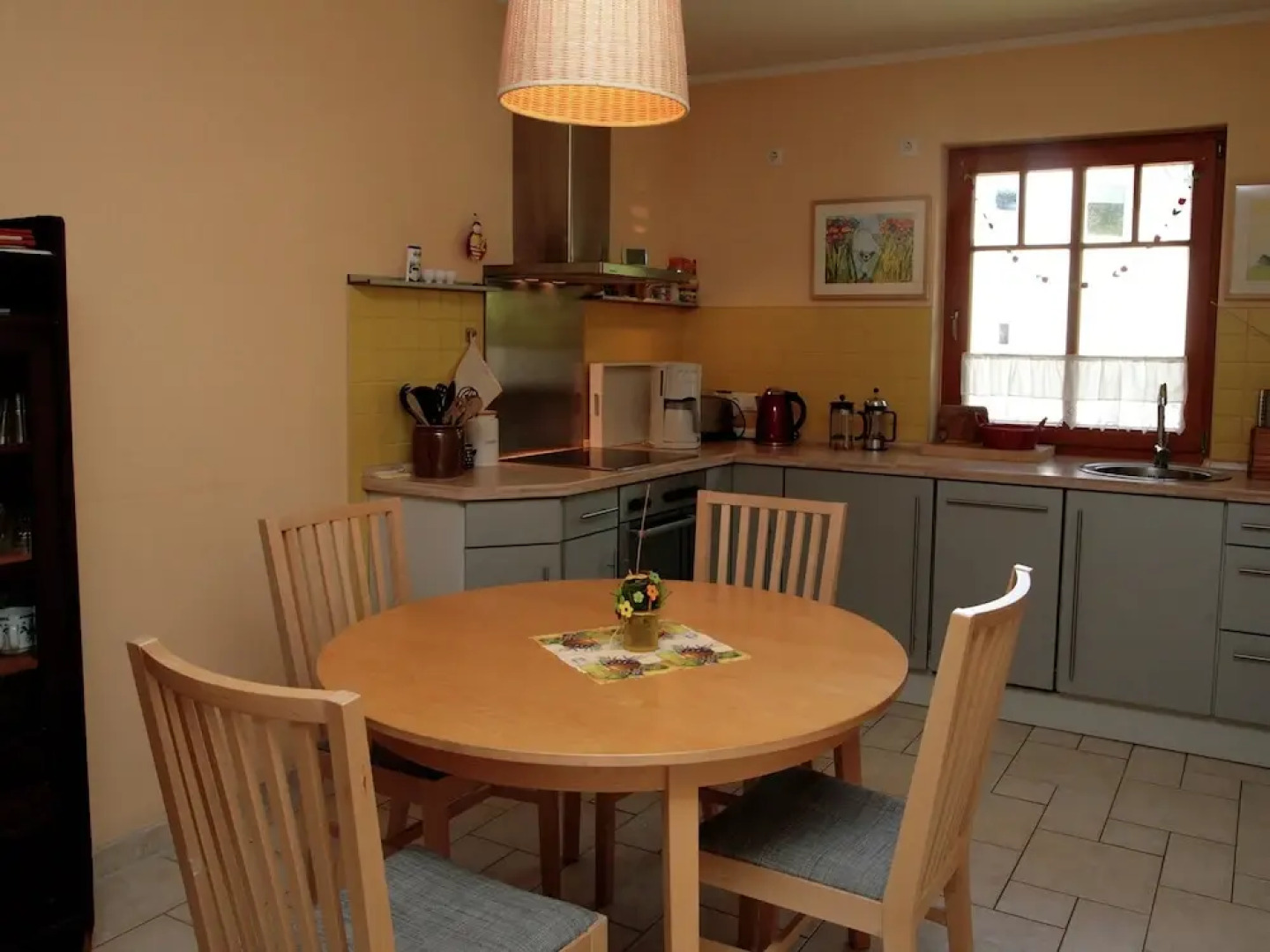 Cozy Holiday Home in Dierhagen Strand with Garden