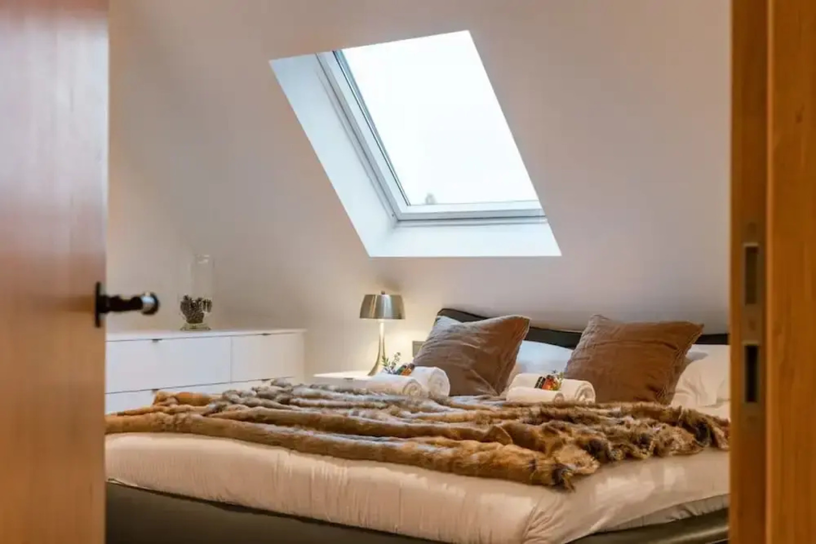 Luxurious Apartment With Parking