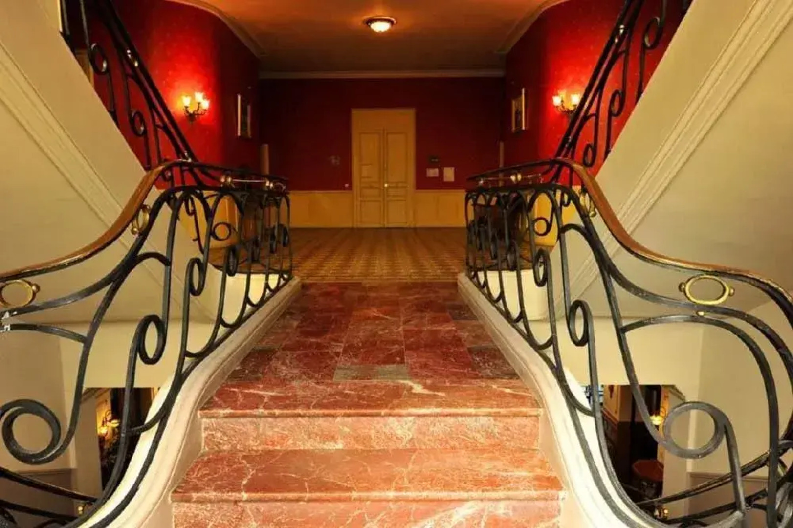 Htel du Soleil - Le Terminus