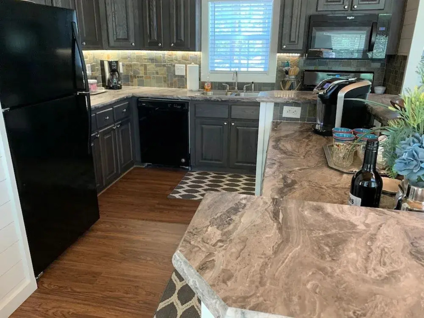 Magnolia Gem With Private Grill and Free Wifi by Redawning