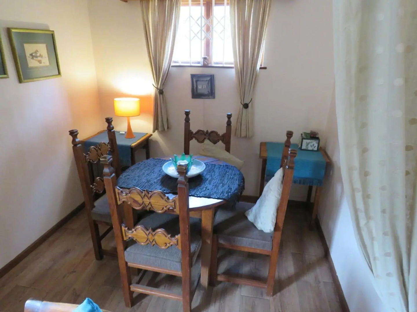 Alpaca Self Catering Cottage Kleinmond