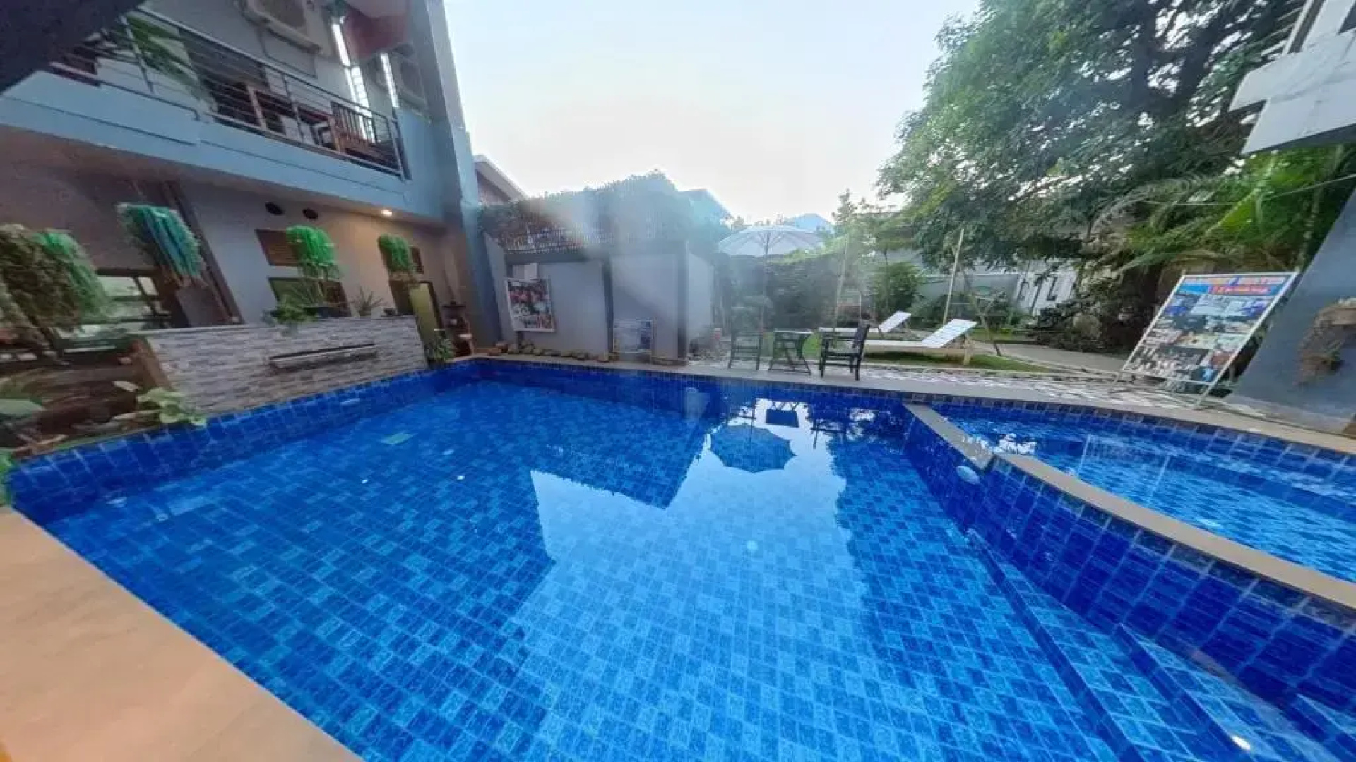 Faraway Suites - Hostel