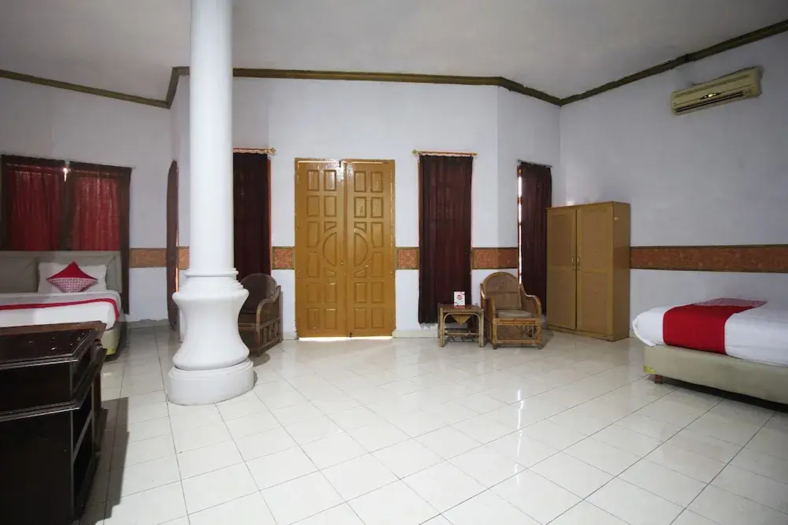 OYO 2222 Hotel Lee