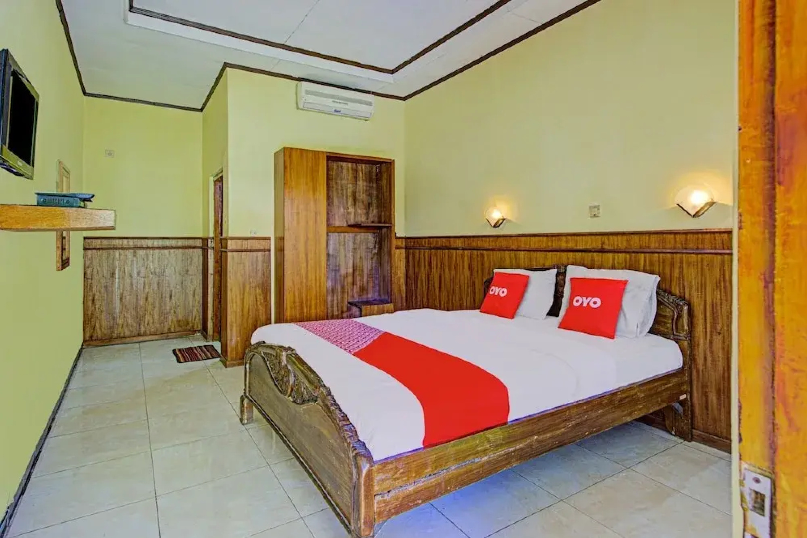 Hotel Istana by OYO Rooms