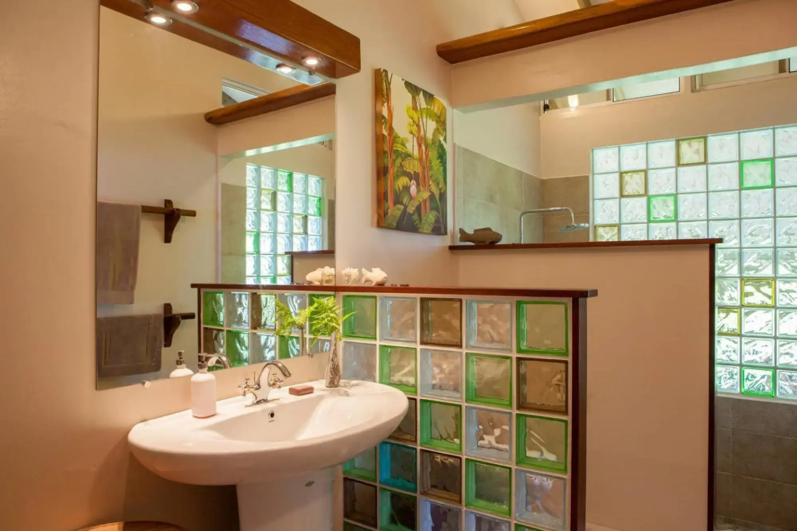 TAHAA - Private Beach Villa