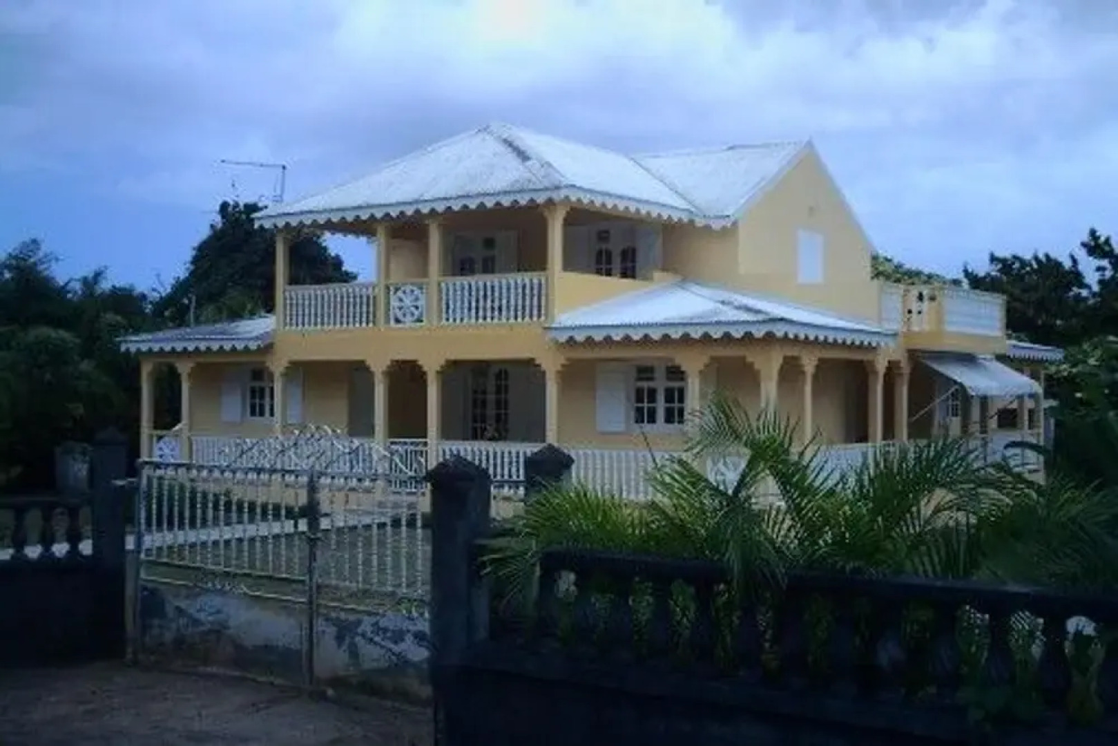 Apartment With 2 Bedrooms in Baie Mahault, With Wonderful sea View, En