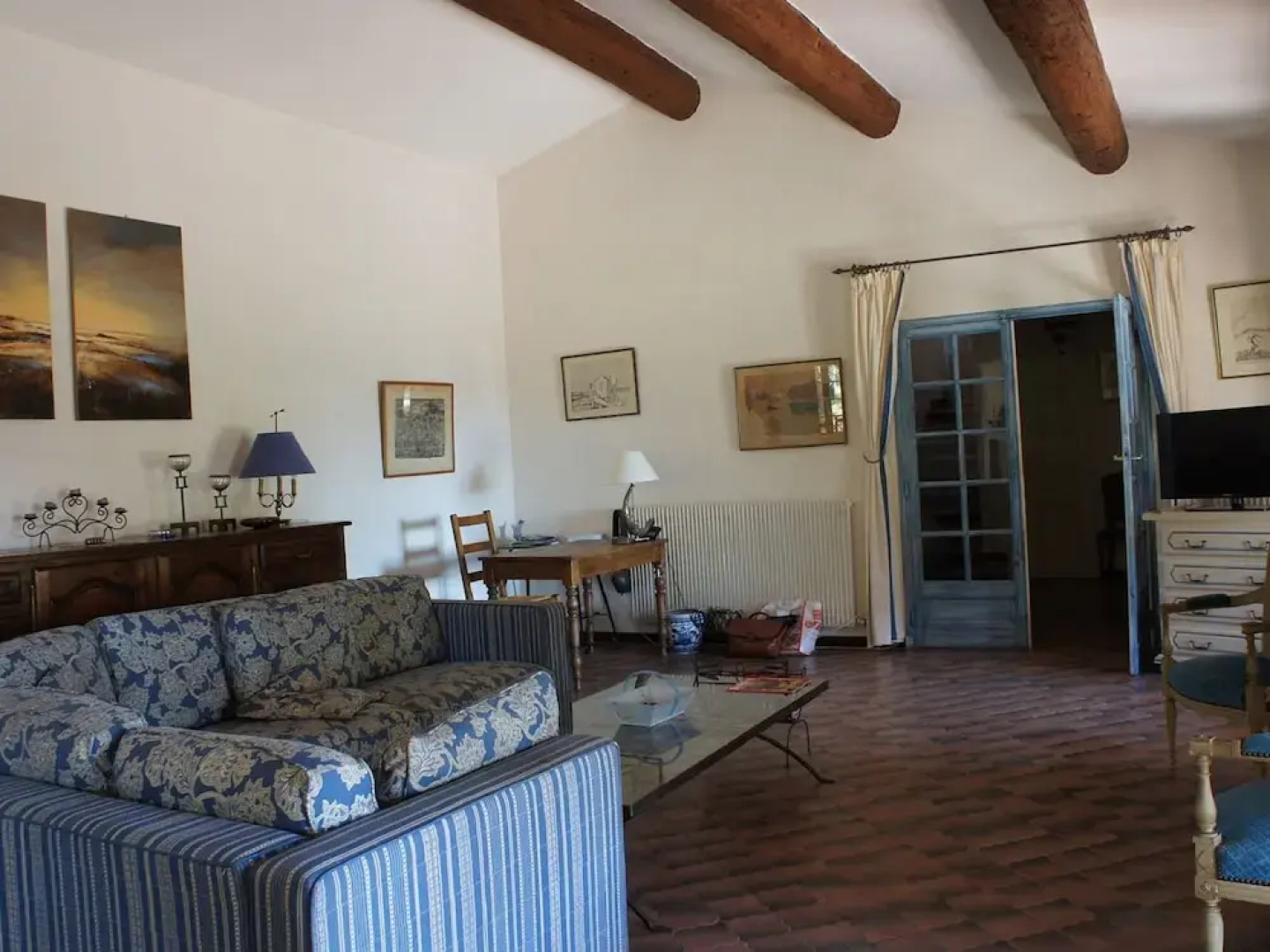 Charming Holiday Home in Tourtour, Provence With Garden