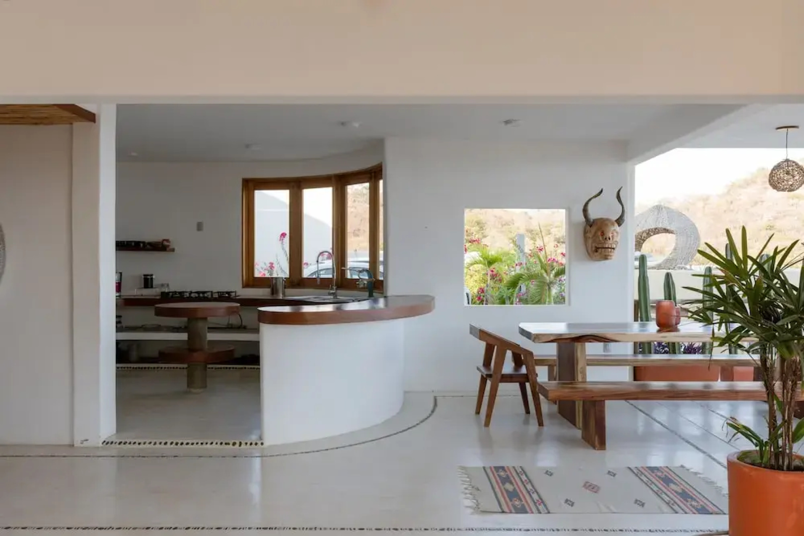 Casa Roni by Xeno