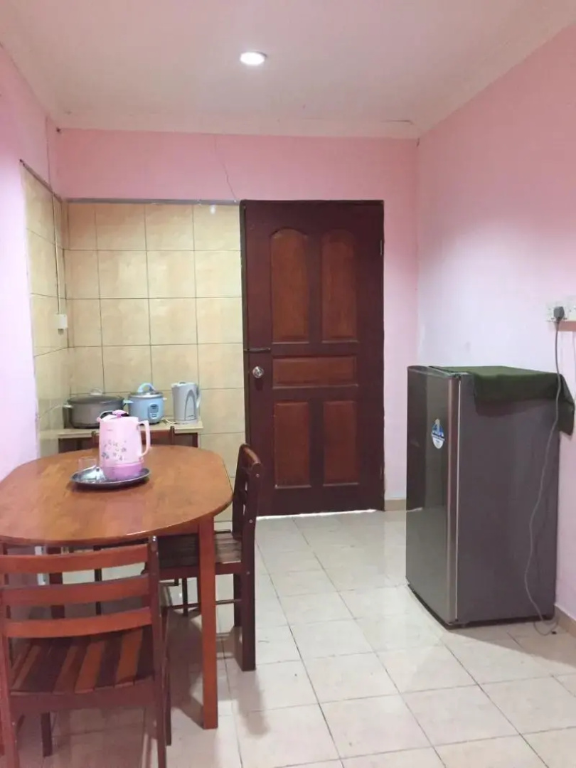 OYO Home 90349 Anique Hoemstay