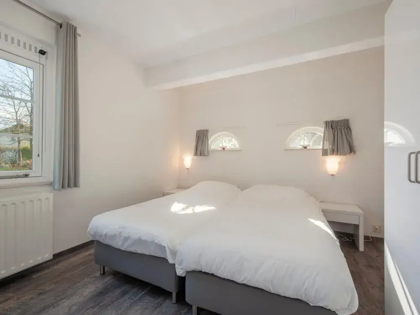 Restyled Villa With Dishwasher, Near the Beach