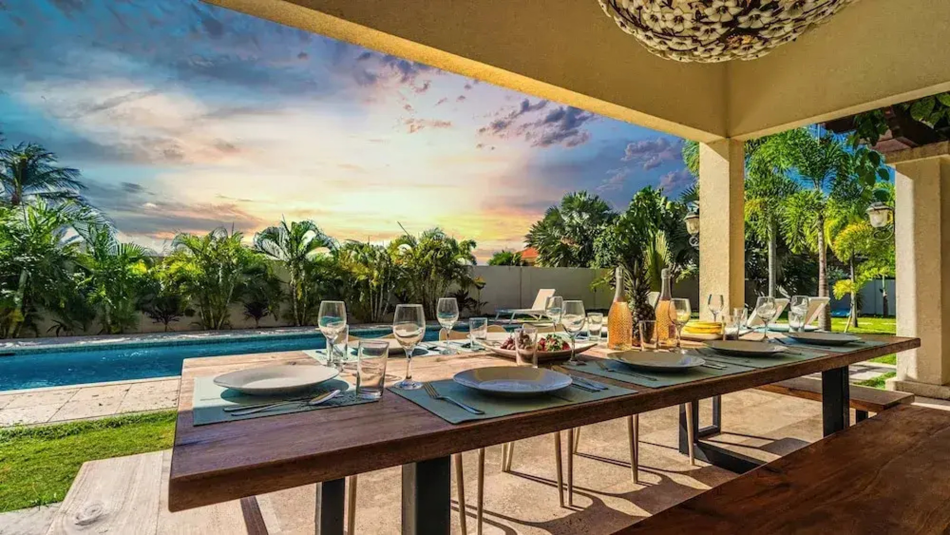 Upscale Ocean View Villa With Pool + Outdoor Kitchen