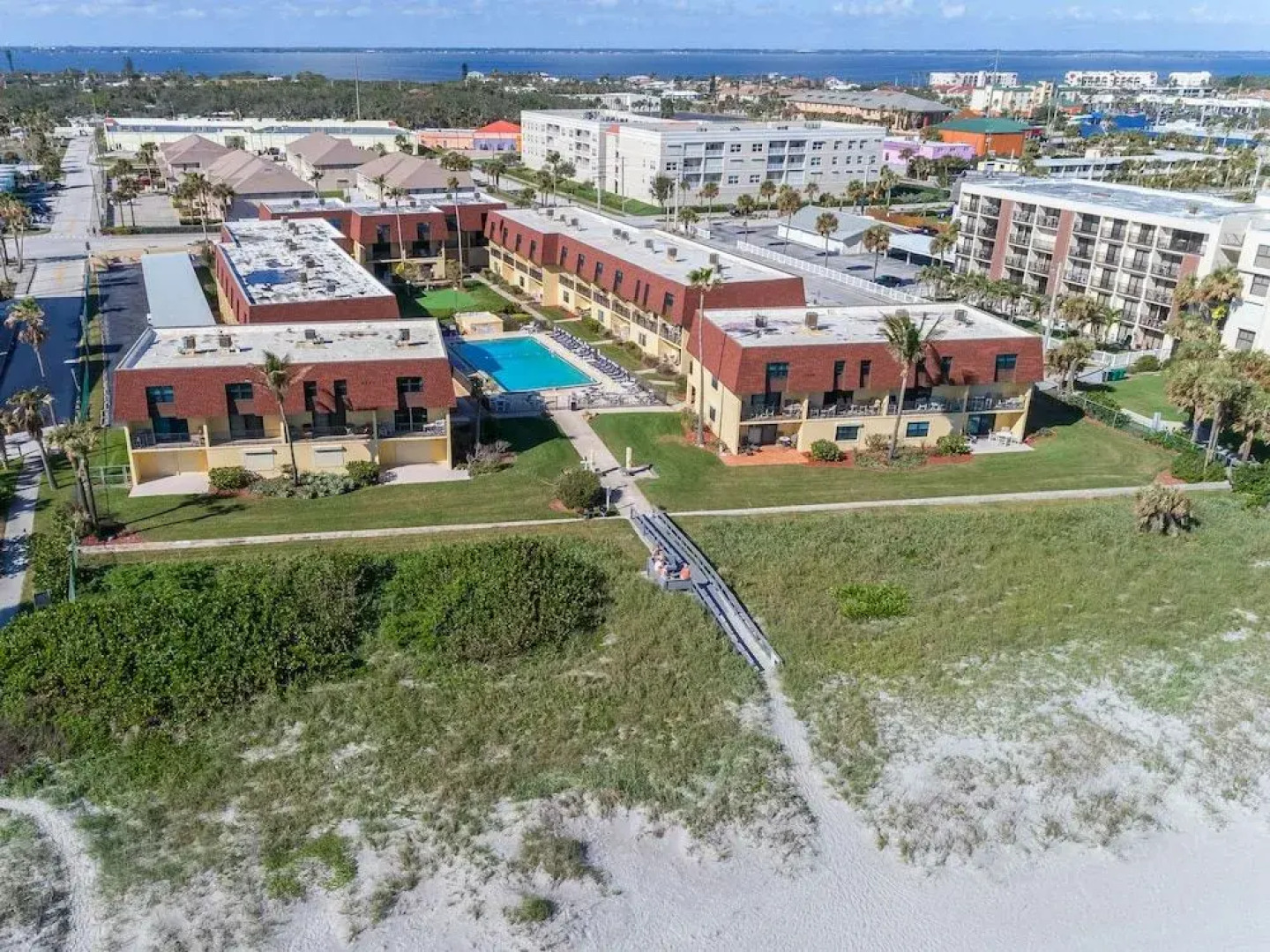 Cocoa Beach Club by Happy Palm Stays