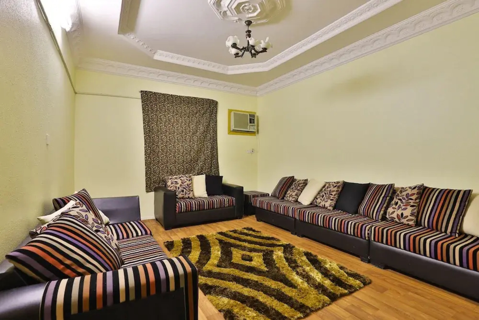 OYO 286 Anhaar Al Taif