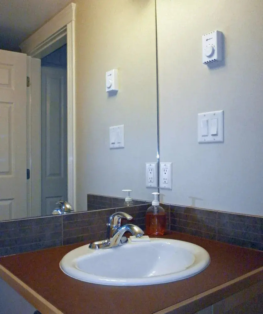 Kaslo Bay Condominium